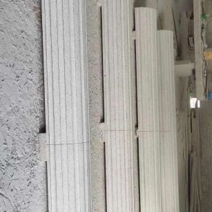 日喀则布 花岗岩厂家带你看白麻花岗岩门楼大柱柱皮