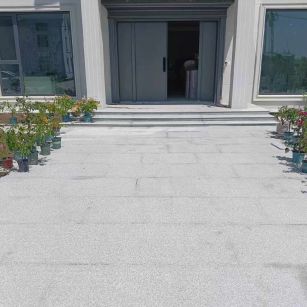 日喀则布 芝麻白花岗岩地铺石地面铺装