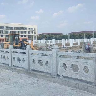 日喀则布 白麻花岗岩荔枝面河道栏杆