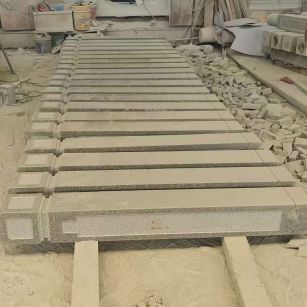 日喀则布 芝麻白异形加工雕刻-栏杆大柱，方柱