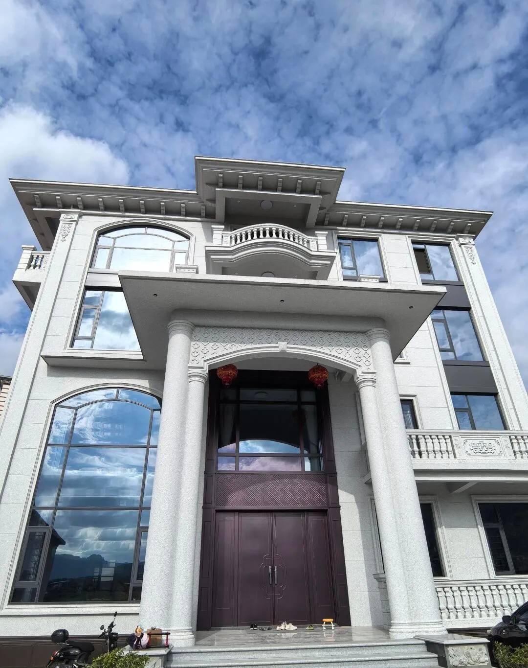 日喀则布白麻别墅外墙干挂石材效果示例