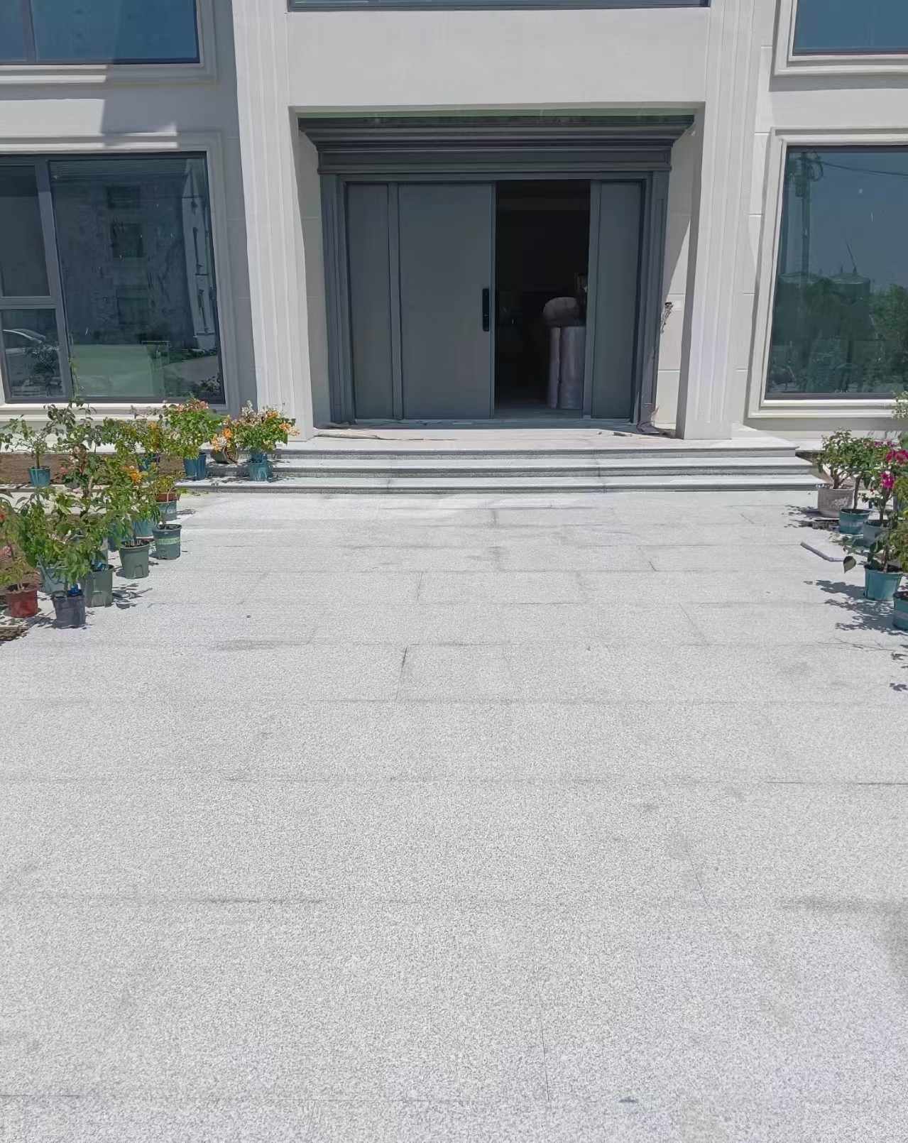 日喀则布 芝麻白花岗岩地铺石地面铺装