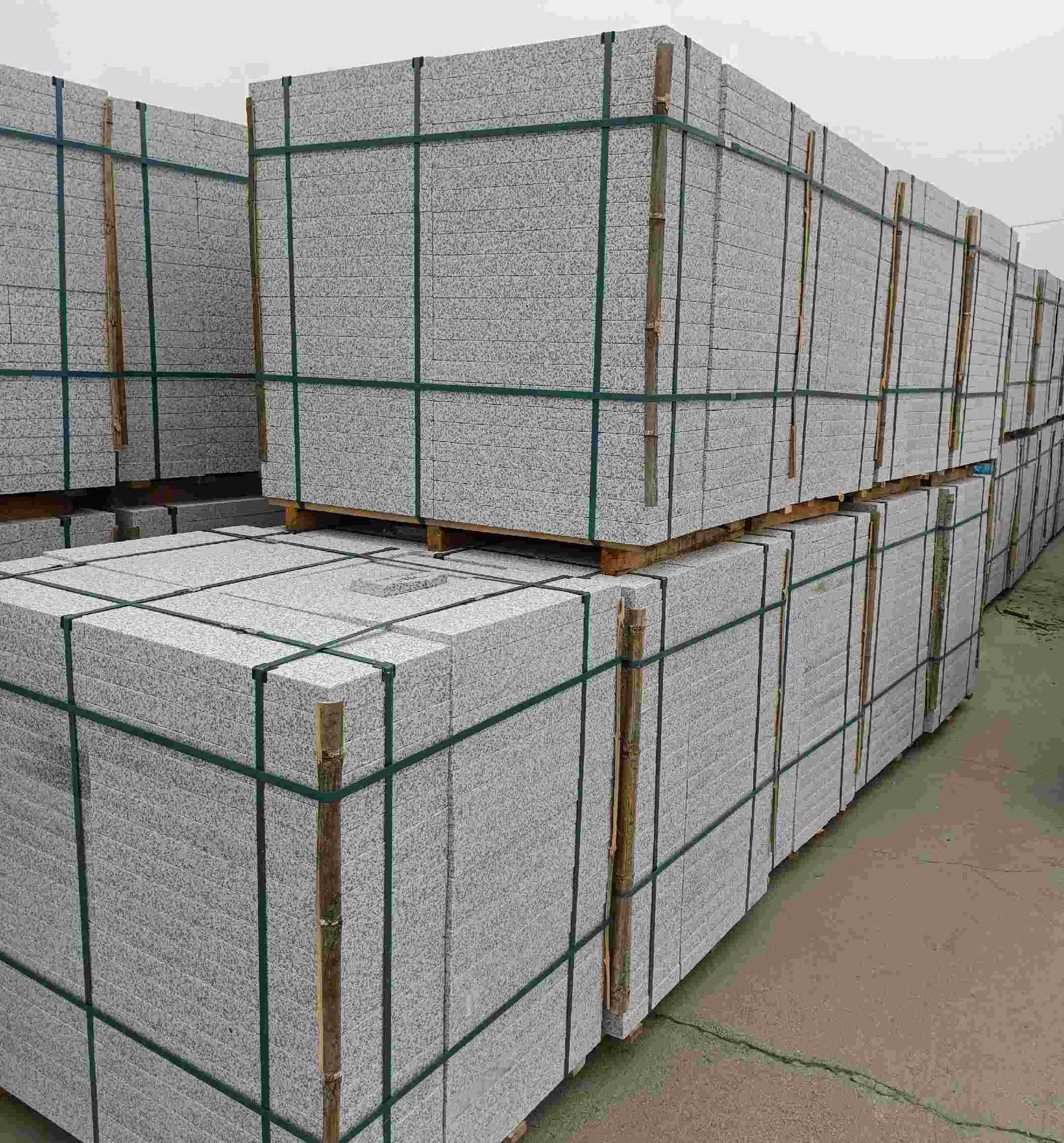 日喀则布 白麻花岗岩石材荔枝面地铺石（300*600*50）