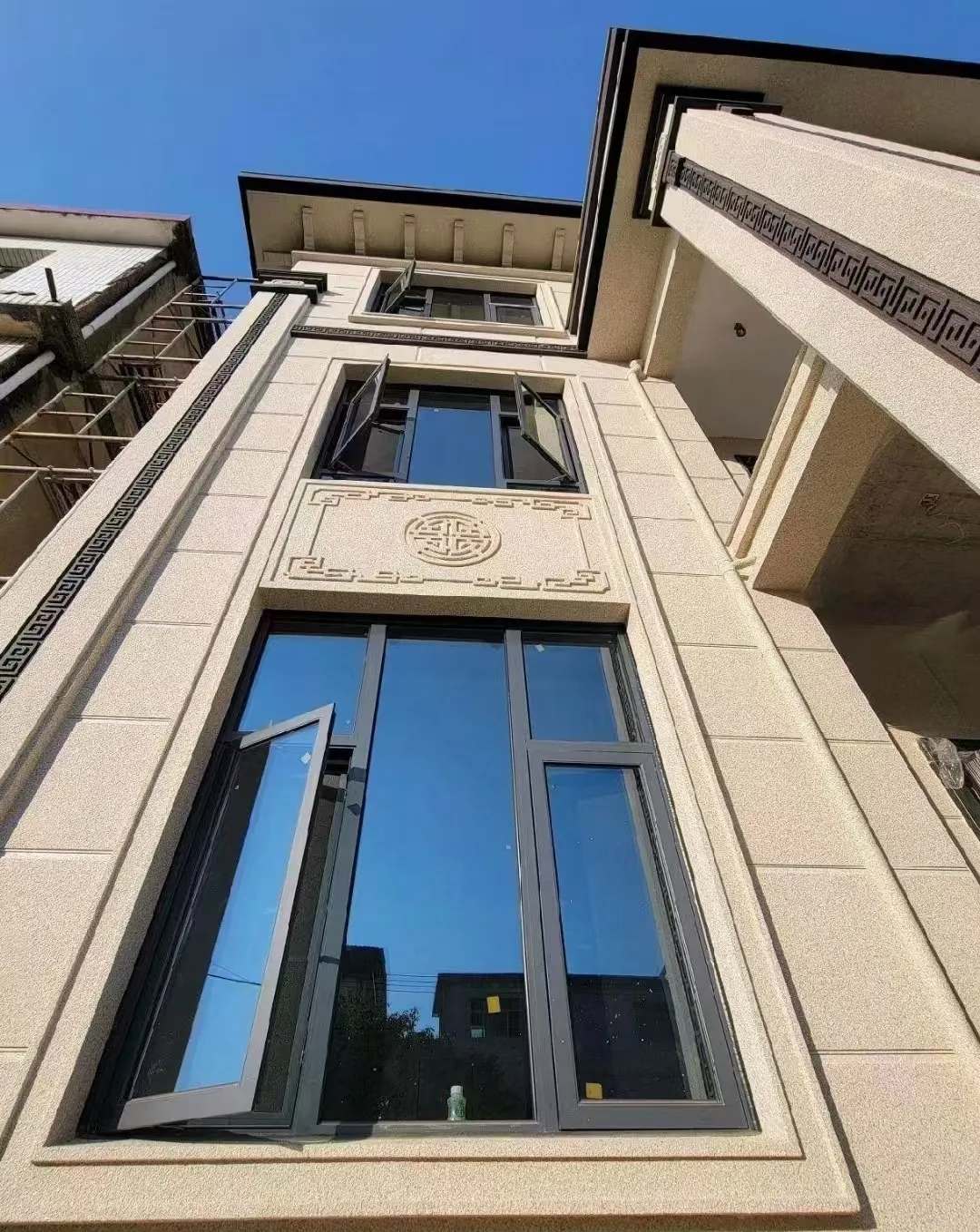 日喀则布 黄金麻荔枝面别墅外墙干挂效果展示