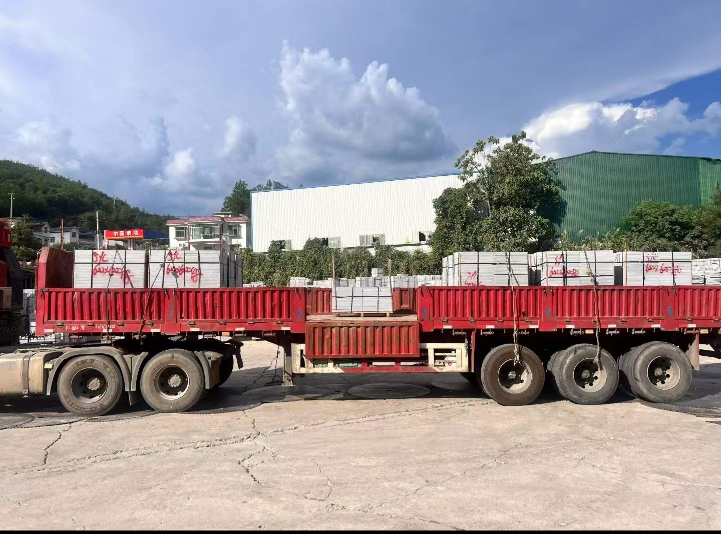 日喀则布 芝麻灰花岗岩地铺石出货日常