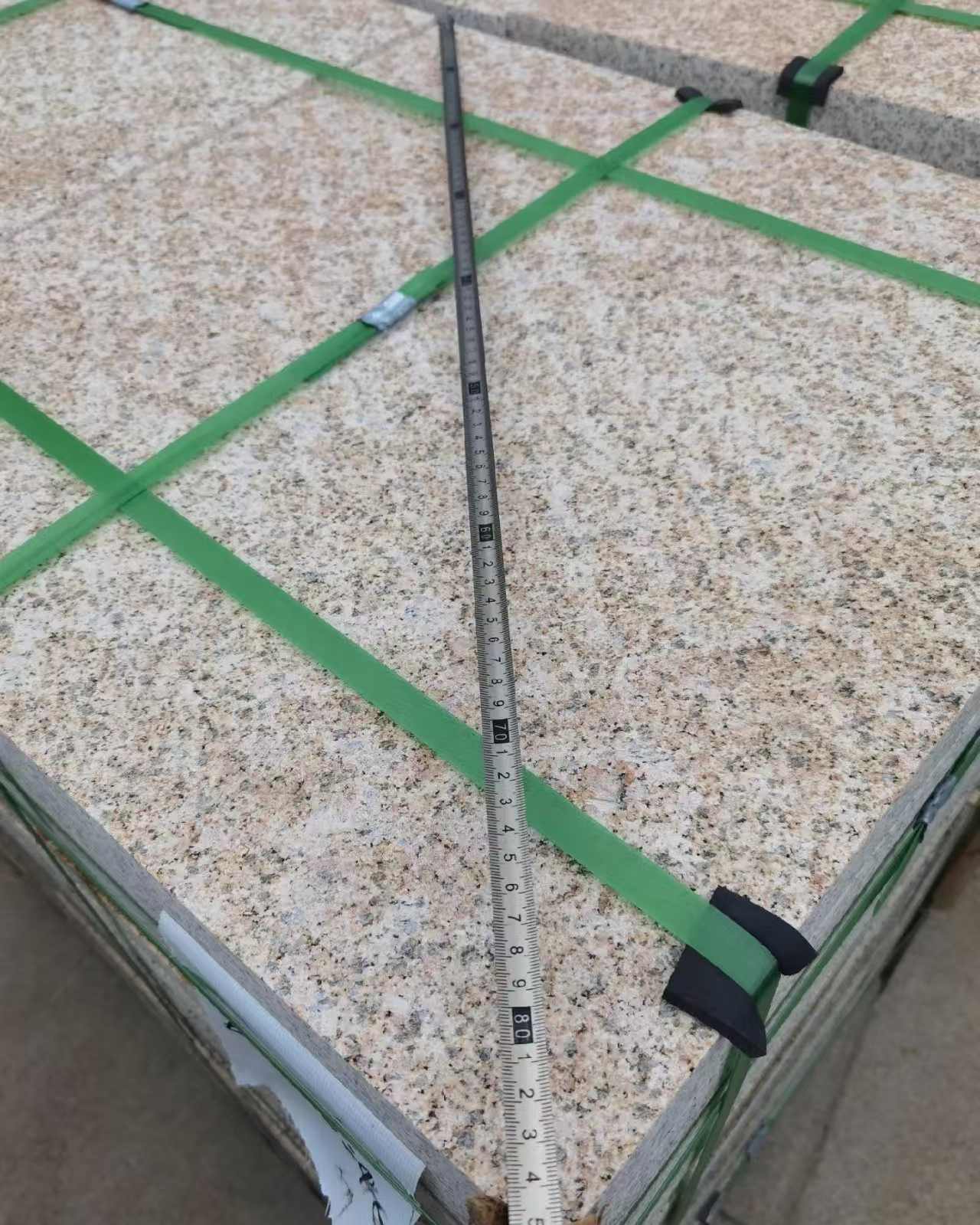 日喀则布 黄金麻火烧面地铺石